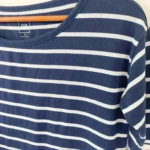 Gap navy and silver stripe top - Picture 4 of 4